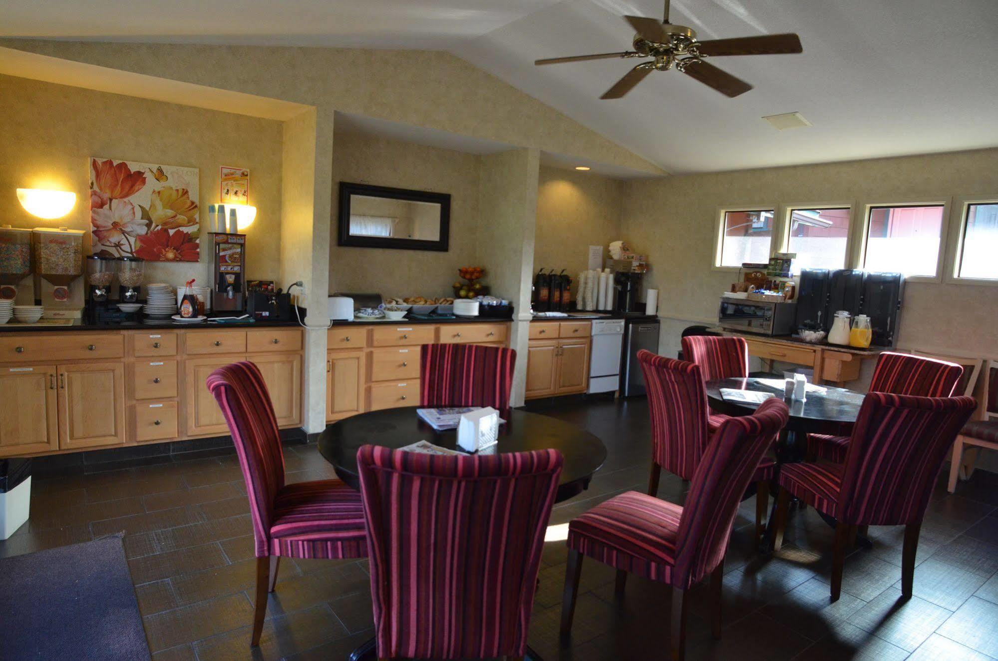 Rosedale Inn Pacific Grove Exterior photo